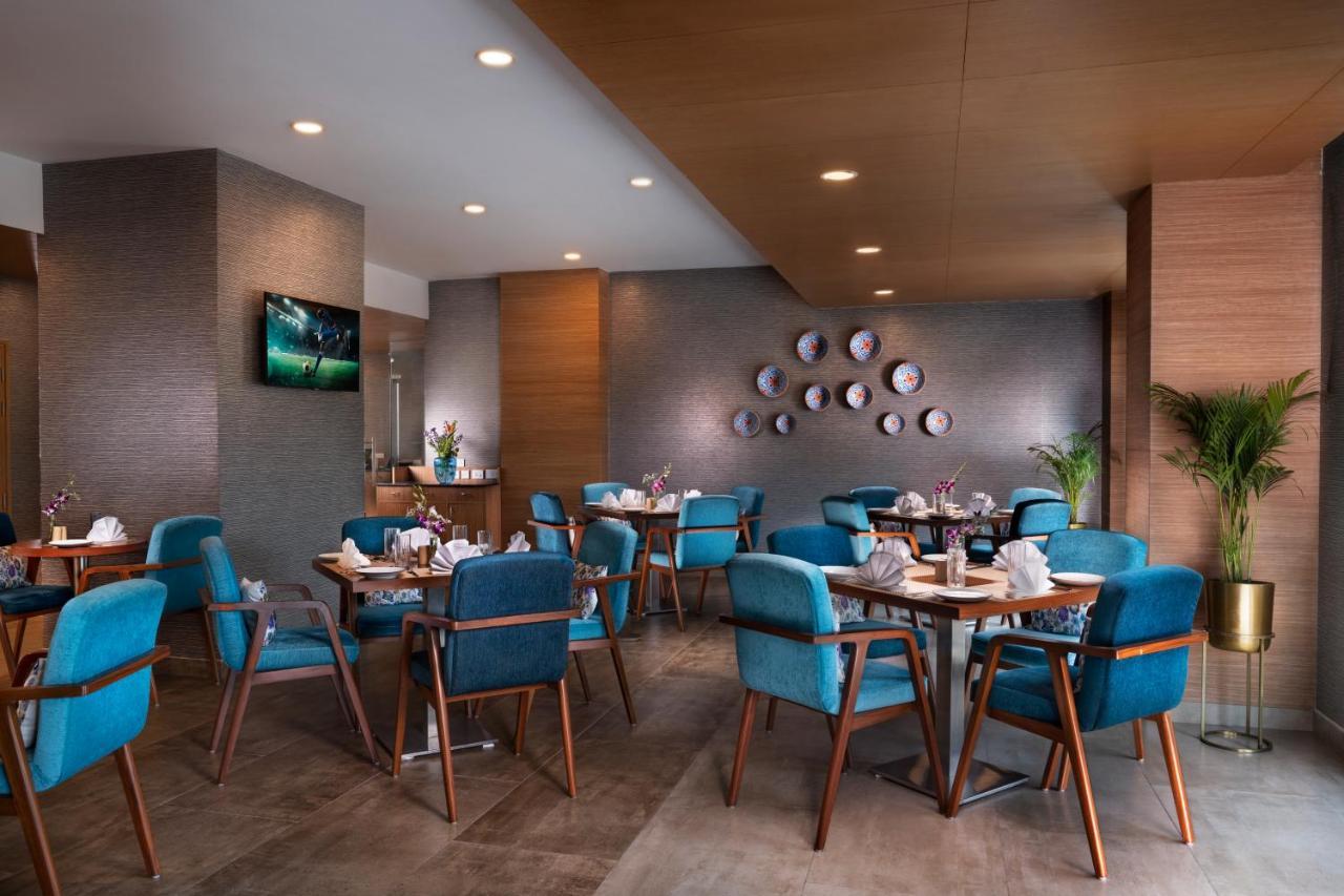 Expoinn Suites And Convention Greater Noida Εξωτερικό φωτογραφία