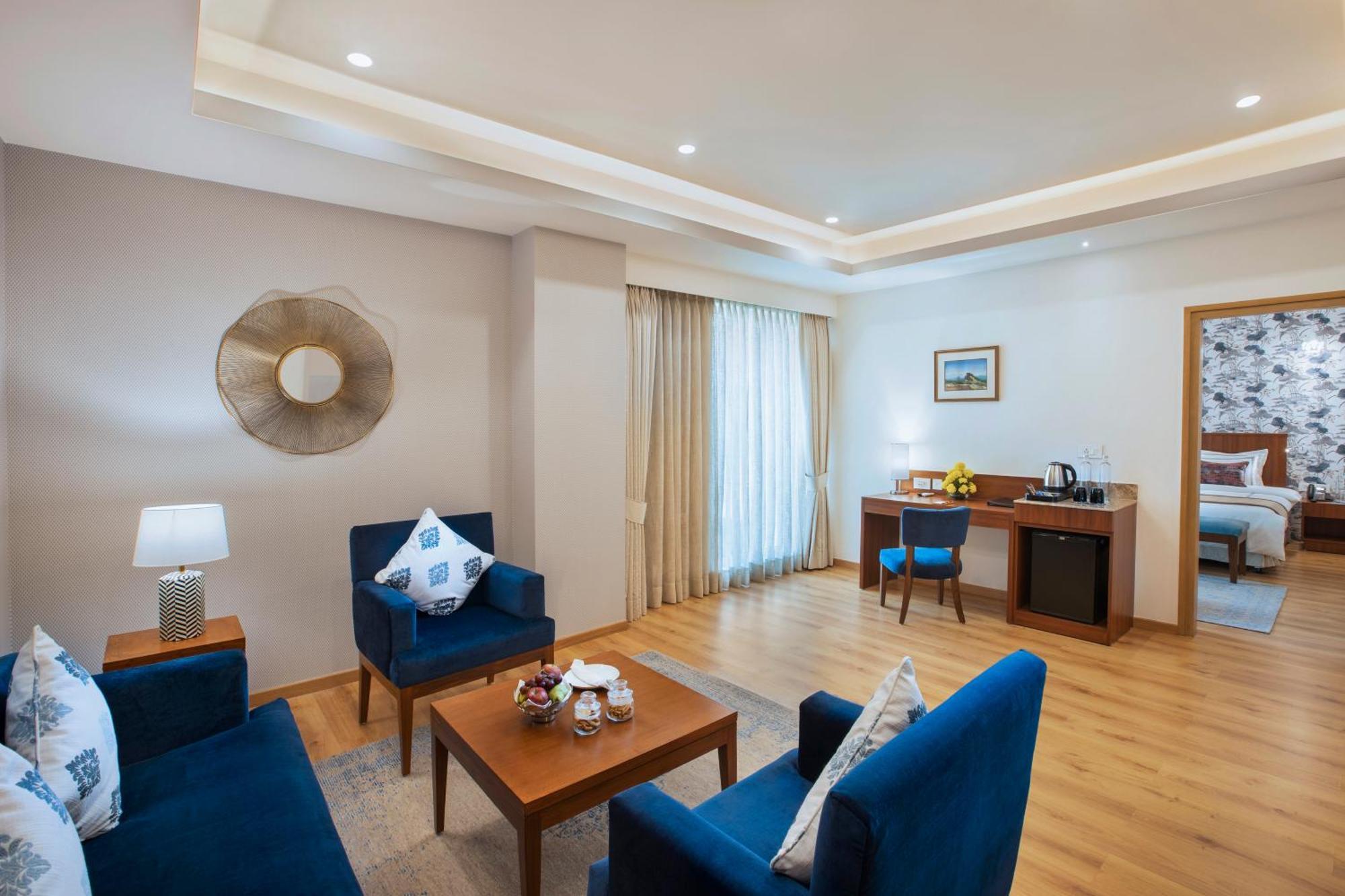 Expoinn Suites And Convention Greater Noida Εξωτερικό φωτογραφία